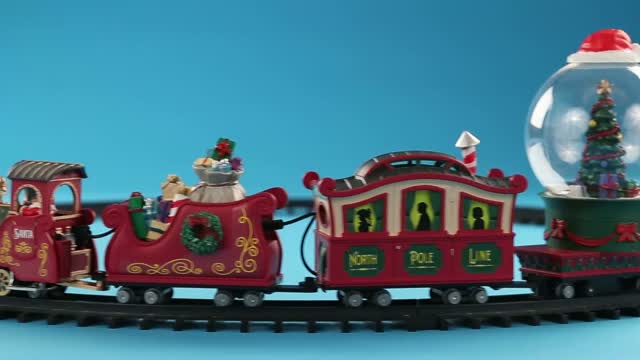 Lemax north pole hot sale railway train set