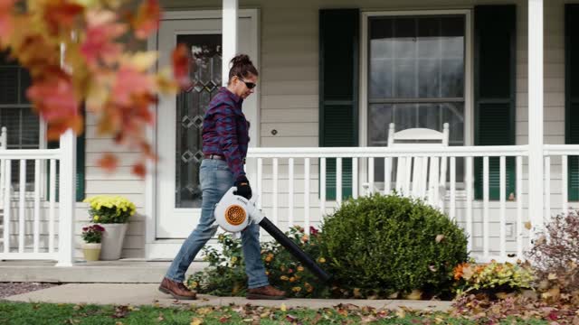 Garden Cultivator, Tough soil just met its match. The 20V MAX* Garden  Cultivator has counter-oscillating blades that create the perfect  environment for your garden to, By BLACK+DECKER