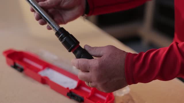 Craftsman torque wrench online battery replacement