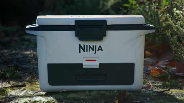 Ninja FrostVault Blue 30 qt Hard Cooler Mfr# FB131BL - Ace
